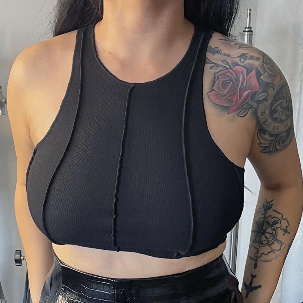 AMY RIBBED CROPPED TANK